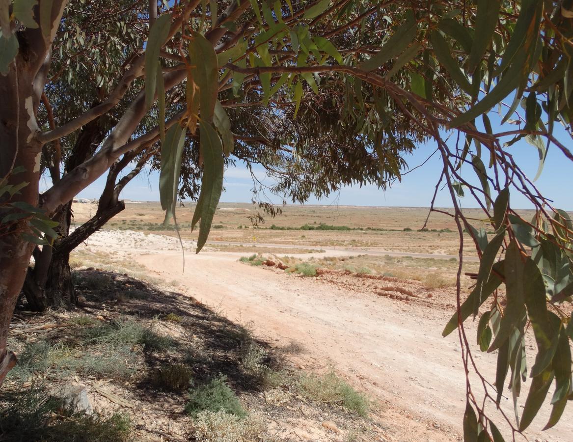 Di's Place Coober Pedy Exterior foto